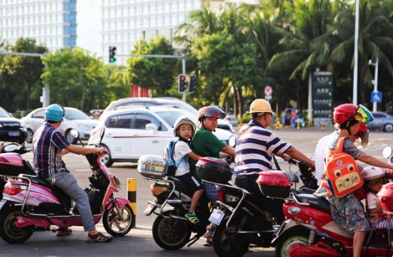 單月產(chǎn)量增長(zhǎng)48.4%，電動(dòng)車(chē)憑什么這么火？